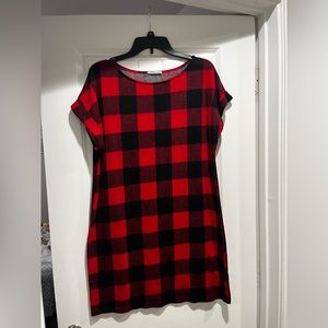 Buffalo Plaid tshirt dress, first love, size L, cuffed sleeves